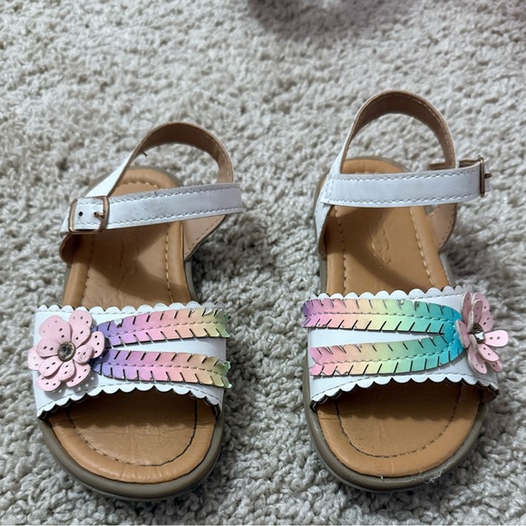 White and Pink Braided Sandals with Flower Embellishments - Picture 2 of 7